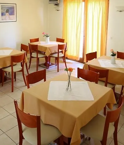 Dimoula 卡拉内拉